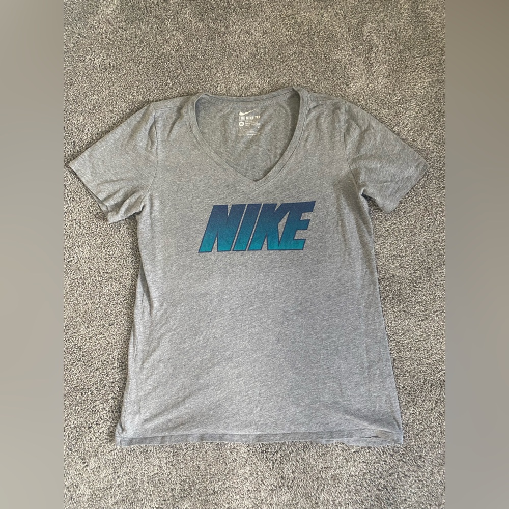 Nike VNeck Tee